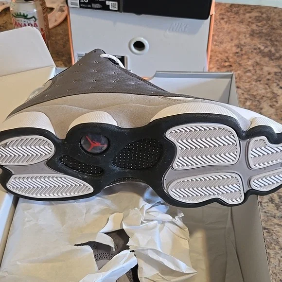 10.5 Atmosphere Grey Jordan 13 Retro
